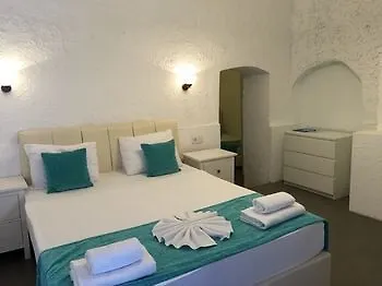 Lavinya * גולטורקבוקו